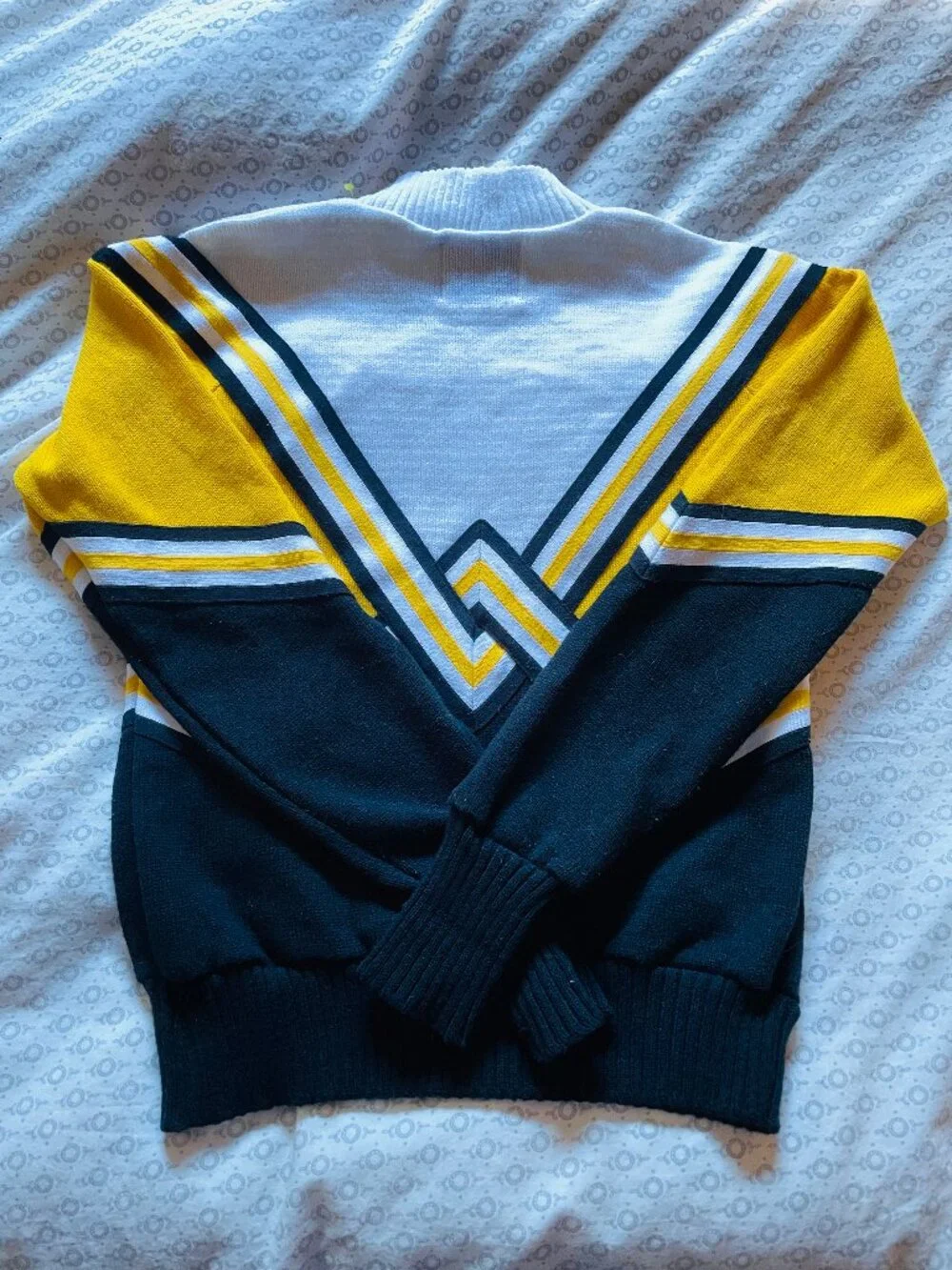 Dehen 1920 Classic Cheer Cheerleader Sweater Large Made In USA UCLA Bruins Gold